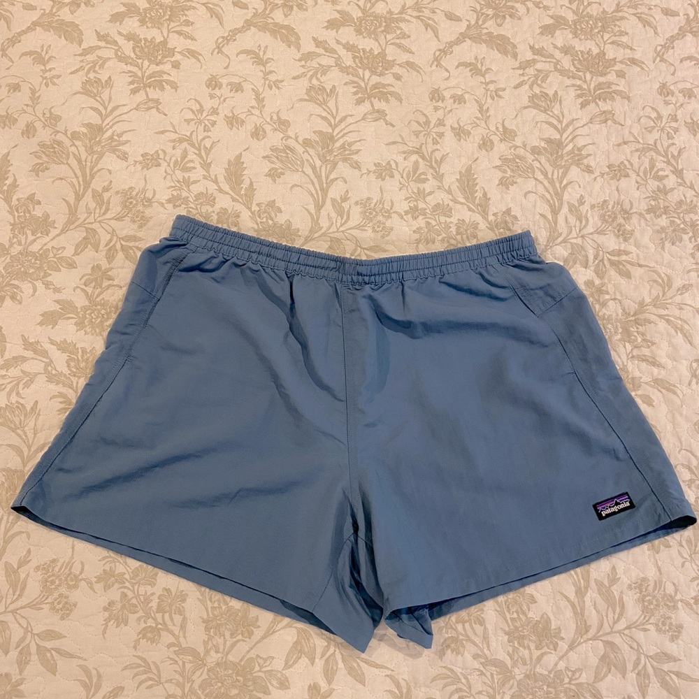 Patagonia Baggies size XL - EXCELLENT condition!